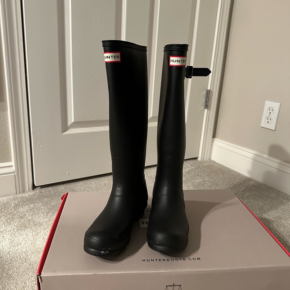 Hunter’s Original Tall Rain Boots